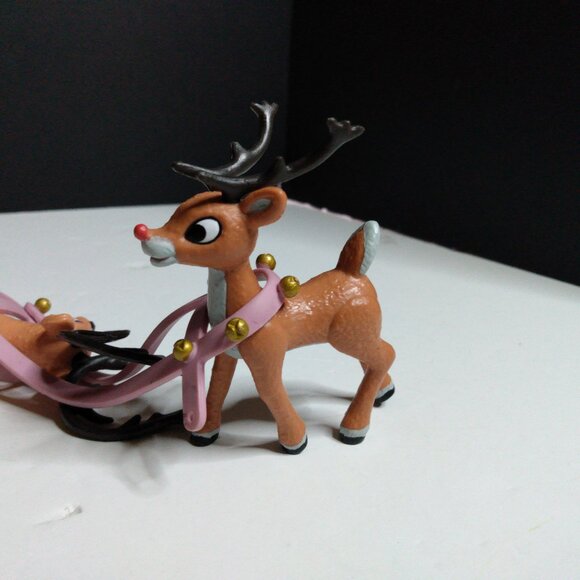 Rudolph The Red Nosed Reindeer Santa's Sleigh & Reindeer Team Figurine Set - Picture 13 of 16